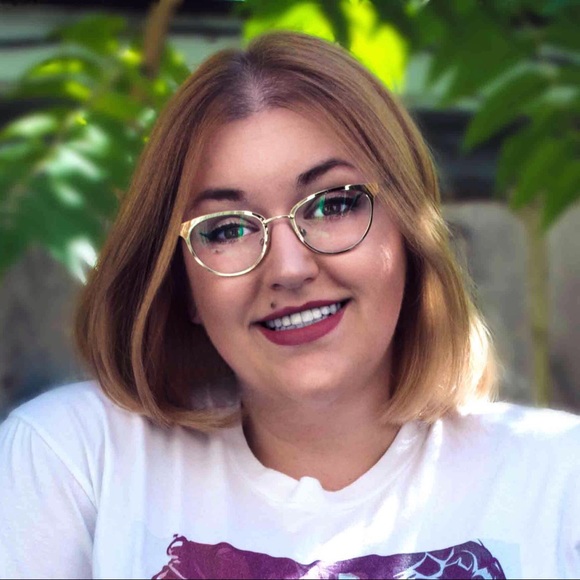 Meet your Posher, Susan - Picture 2 of 7